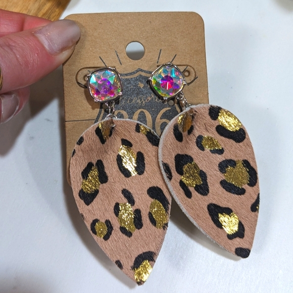 AB Crystal leopard cowhide earrings Pink Panache sister Co 806 - Picture 5 of 5